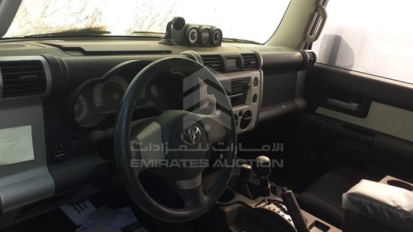 Photo 9 VIN: JTEBU11F3BK103793 - TOYOTA FJ CRUISER 