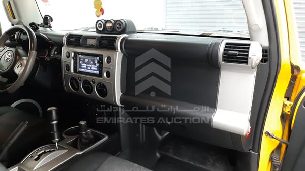 Photo 29 VIN: JTEBU11F3FK209845 - TOYOTA FJ CRUISER 