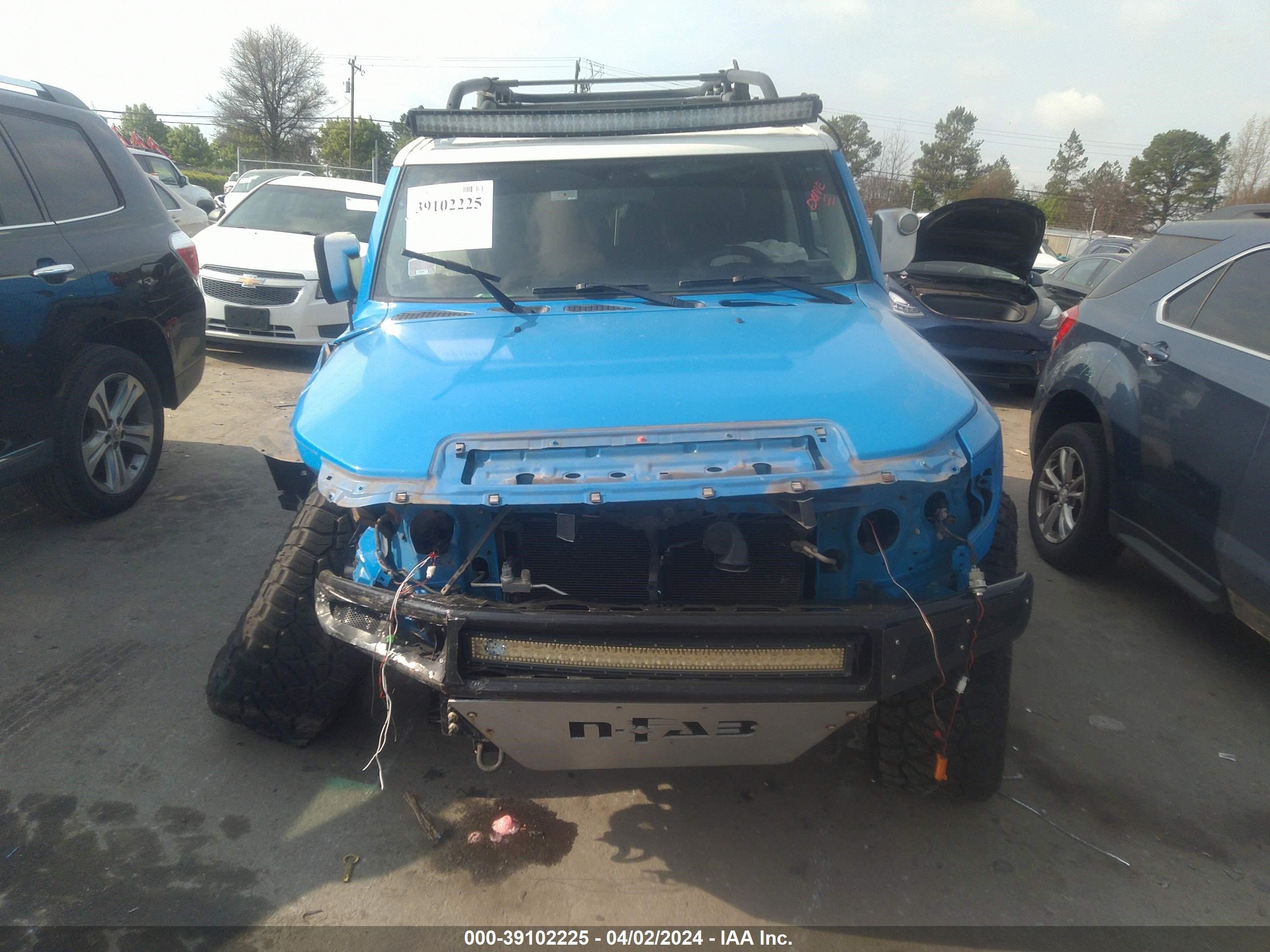 Photo 11 VIN: JTEBU11F470016584 - TOYOTA FJ CRUISER 