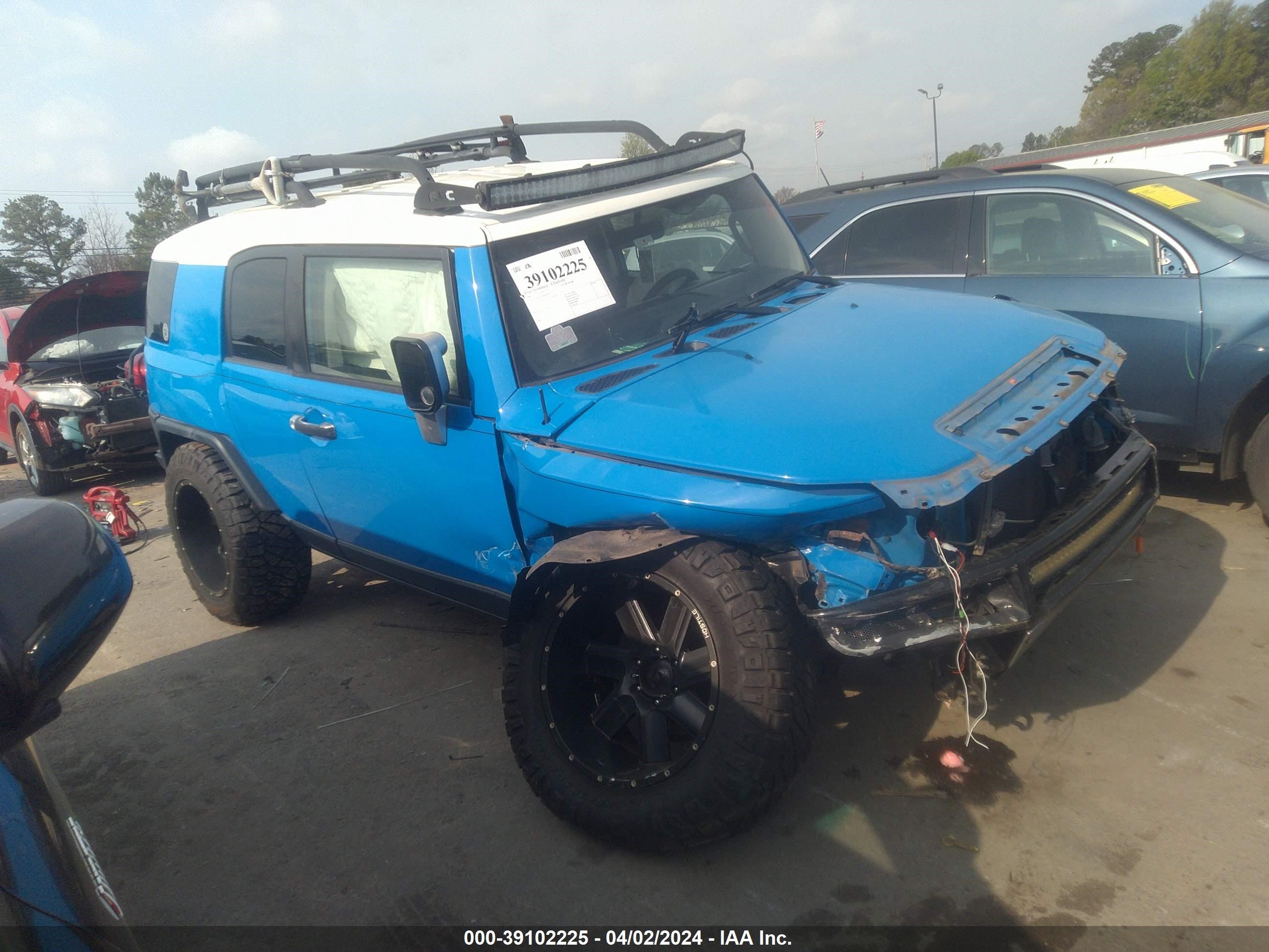 Photo 12 VIN: JTEBU11F470016584 - TOYOTA FJ CRUISER 