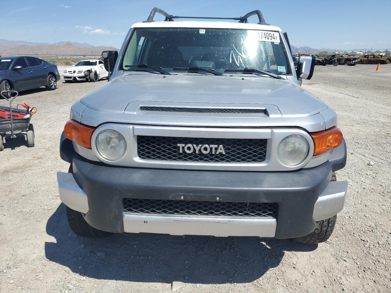 Photo 4 VIN: JTEBU11F470047110 - TOYOTA FJ CRUISER 