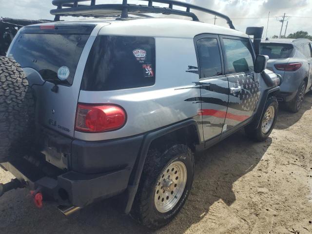 Photo 2 VIN: JTEBU11F470096131 - TOYOTA FJ CRUISER 