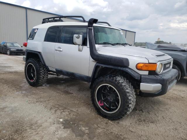 Photo 3 VIN: JTEBU11F470100565 - TOYOTA FJ CRUISER 