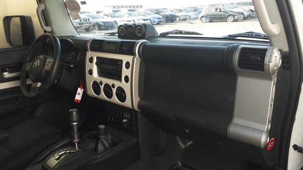 Photo 25 VIN: JTEBU11F4CK119812 - TOYOTA FJ CRUISER 