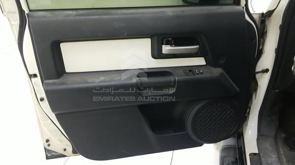 Photo 7 VIN: JTEBU11F4EK184744 - TOYOTA FJ CRUISER 