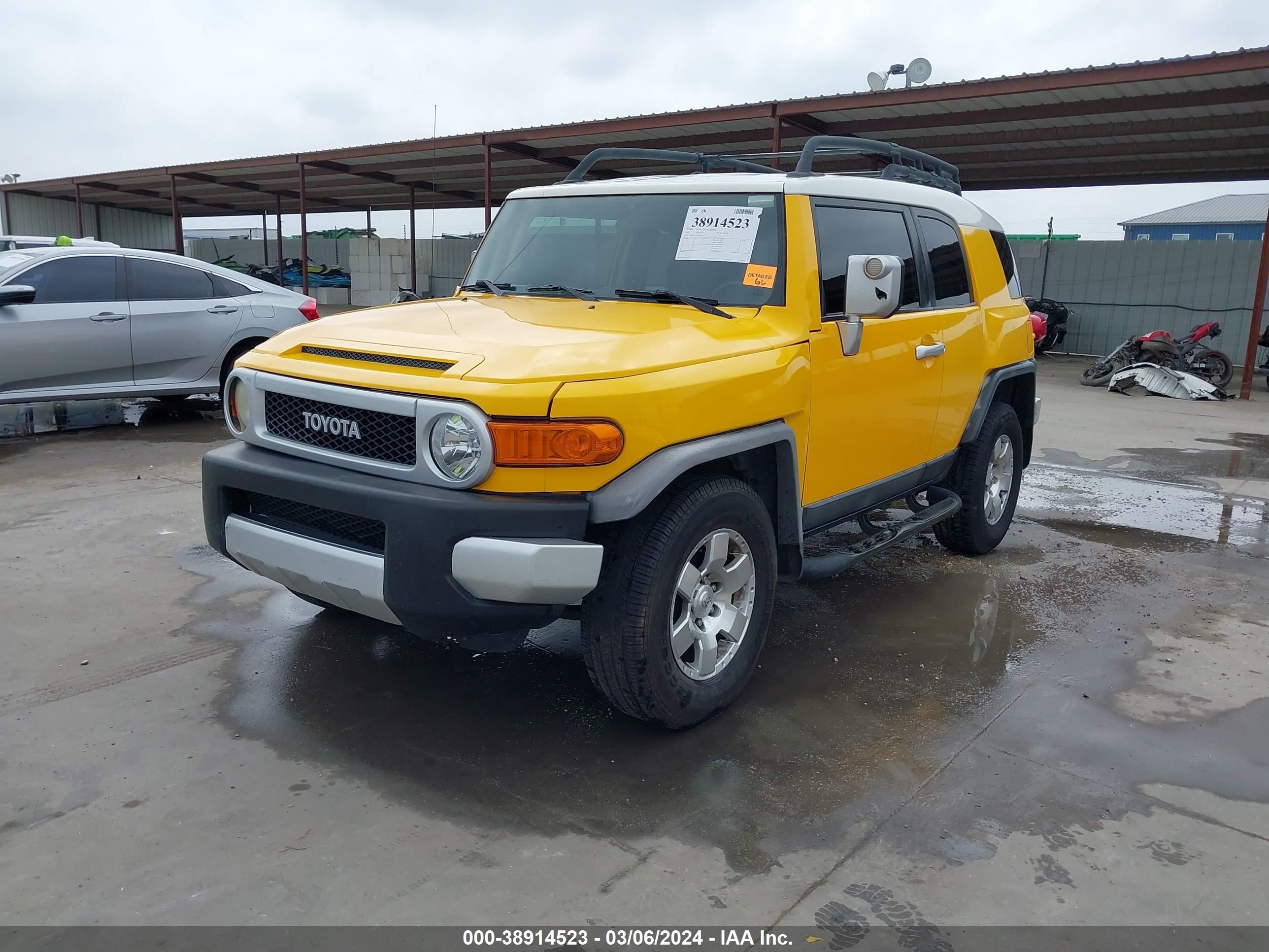 Photo 1 VIN: JTEBU11F570046399 - TOYOTA FJ CRUISER 