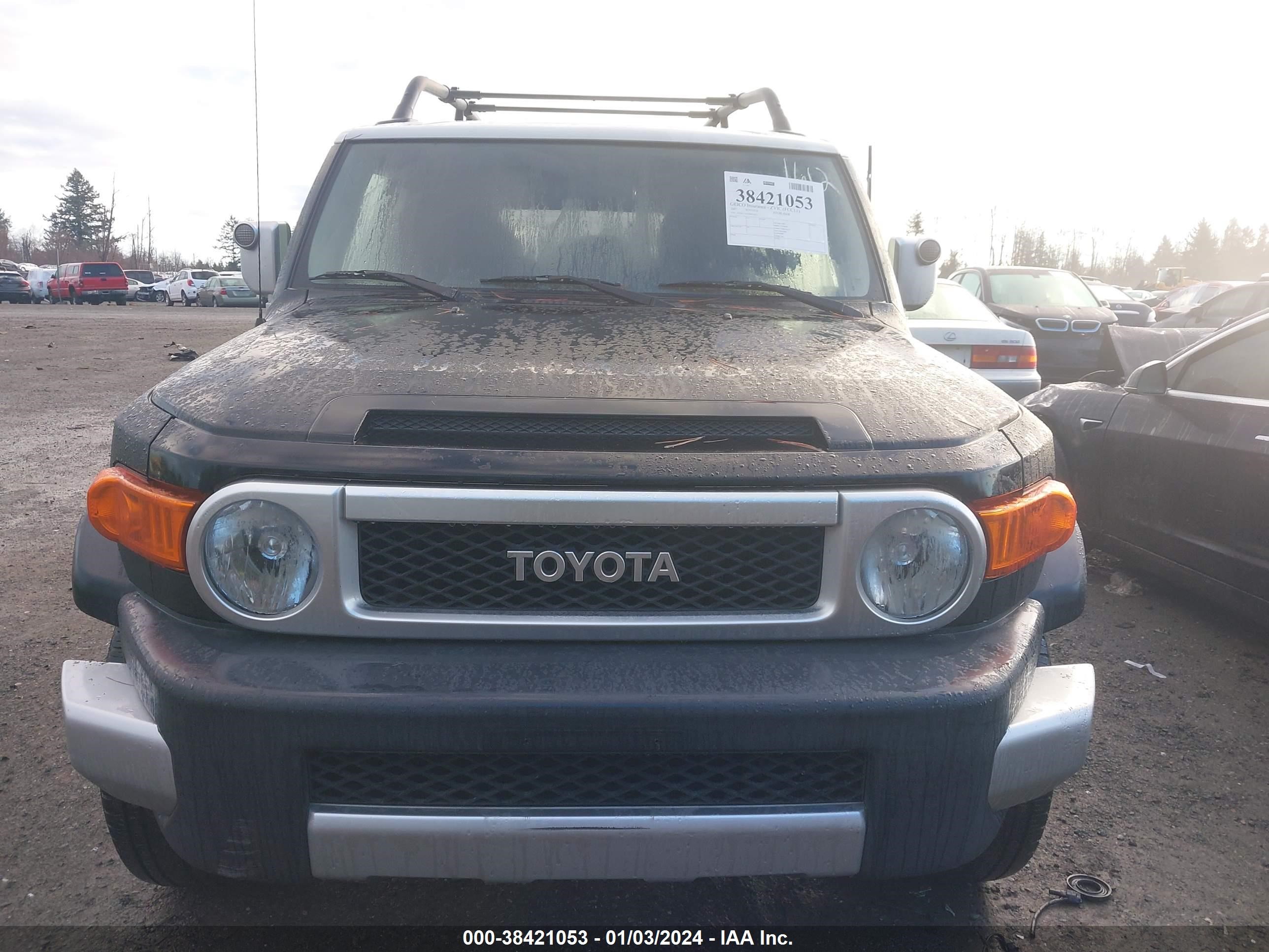 Photo 5 VIN: JTEBU11F570071612 - TOYOTA FJ CRUISER 