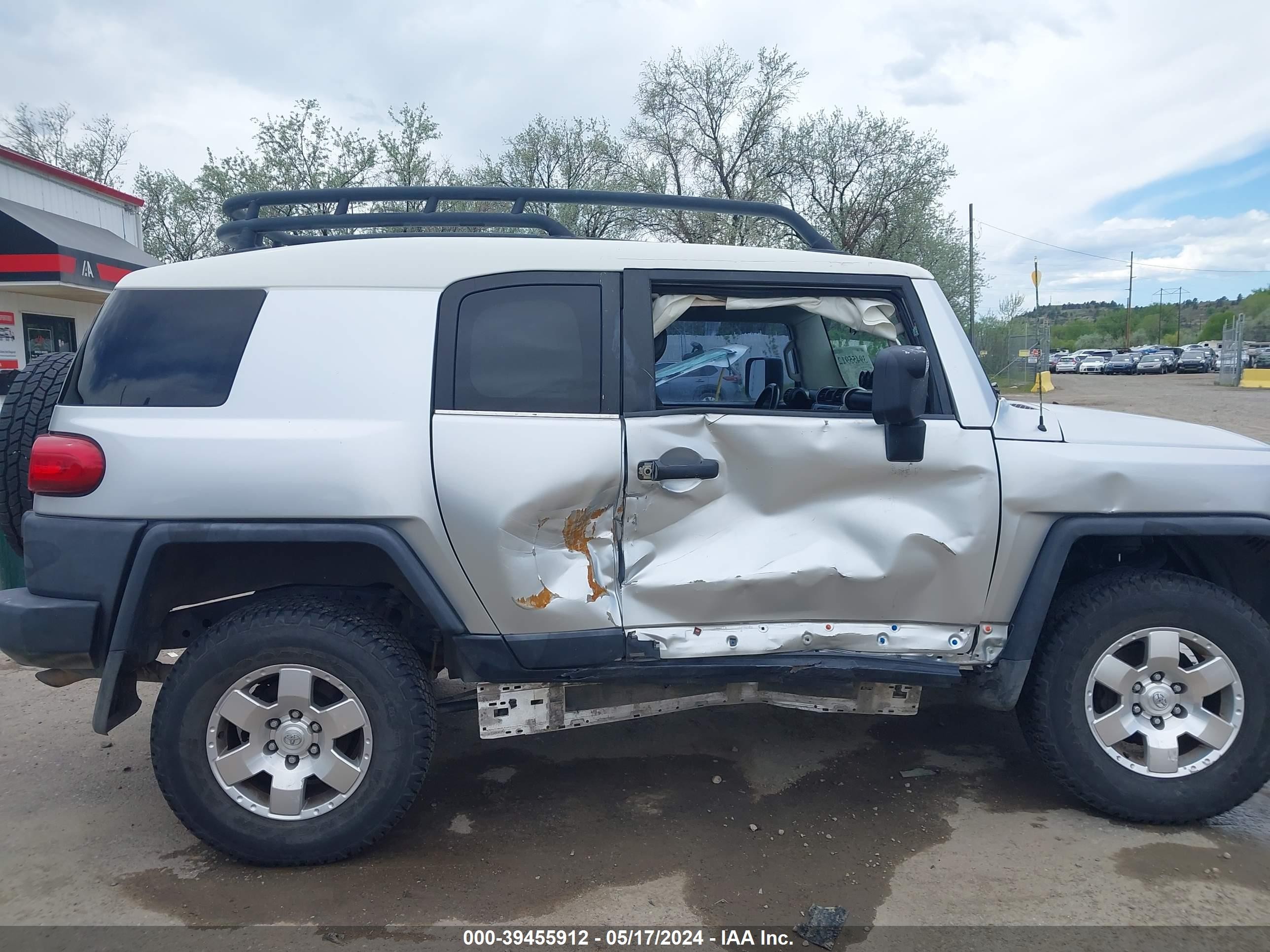 Photo 5 VIN: JTEBU11F570089785 - TOYOTA FJ CRUISER 