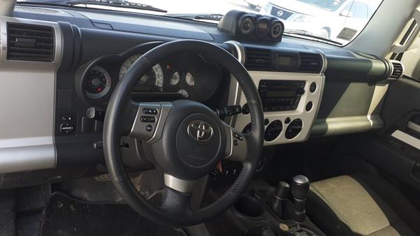 Photo 14 VIN: JTEBU11F5CK119334 - TOYOTA FJ CRUISER 