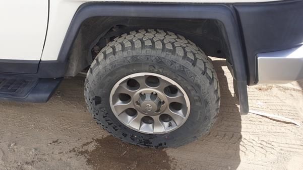 Photo 32 VIN: JTEBU11F5CK119334 - TOYOTA FJ CRUISER 