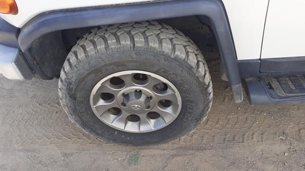 Photo 33 VIN: JTEBU11F5CK119334 - TOYOTA FJ CRUISER 