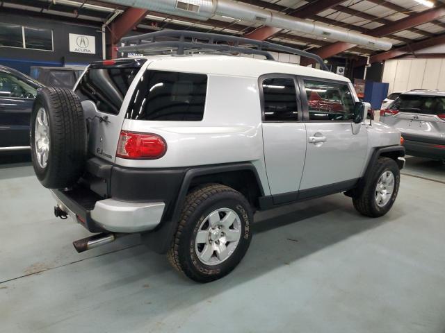 Photo 2 VIN: JTEBU11F670022970 - TOYOTA FJ CRUISER 