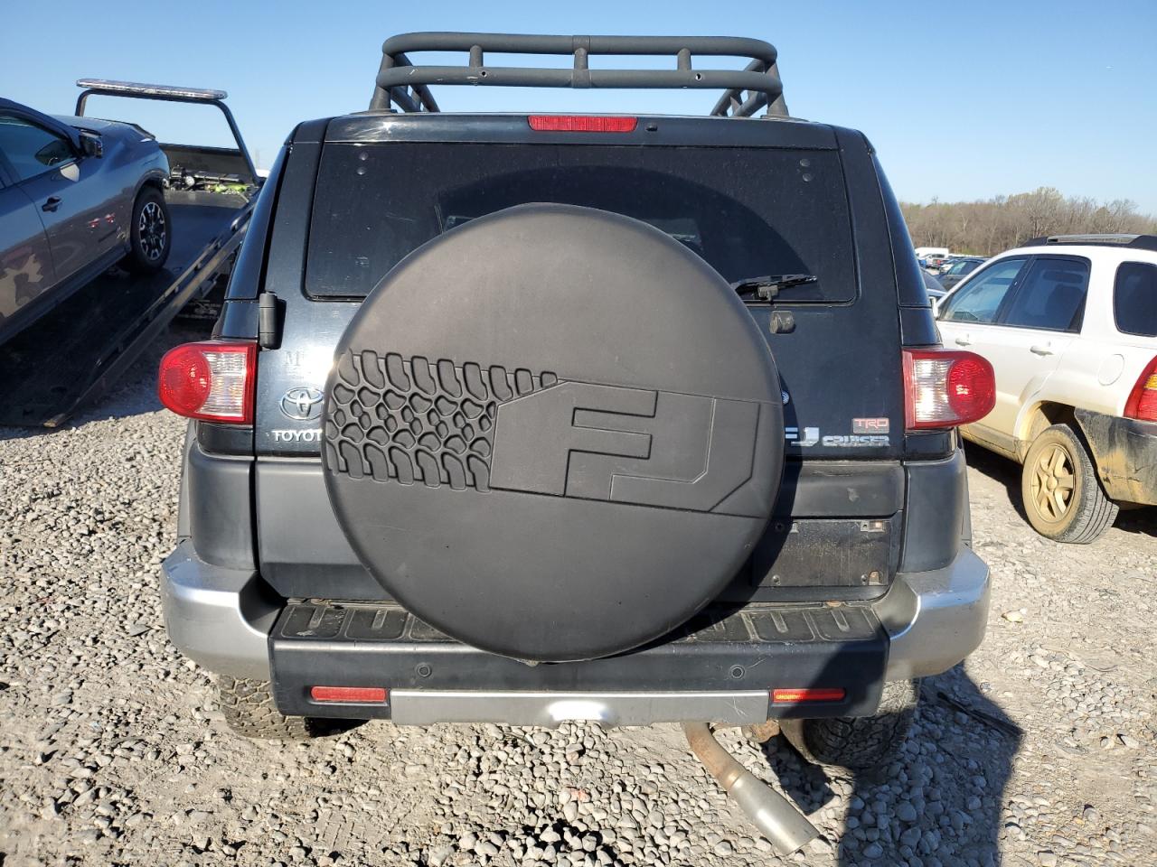 Photo 5 VIN: JTEBU11F670050557 - TOYOTA FJ CRUISER 