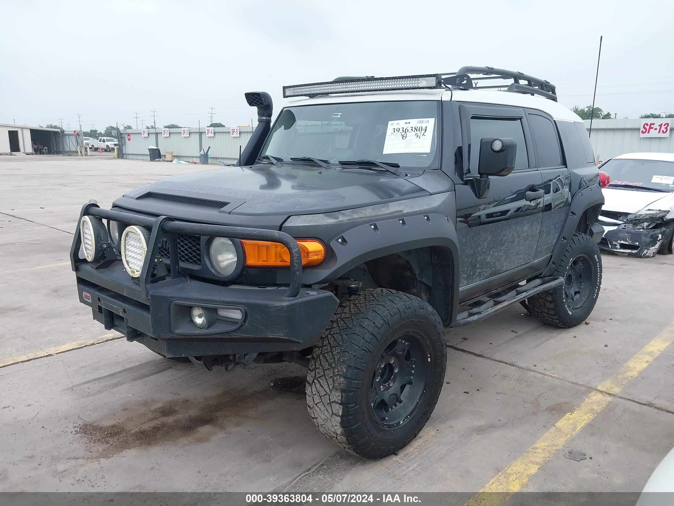 Photo 1 VIN: JTEBU11F670071358 - TOYOTA FJ CRUISER 