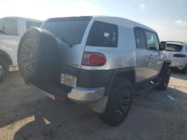 Photo 2 VIN: JTEBU11F770029278 - TOYOTA FJ CRUISER 