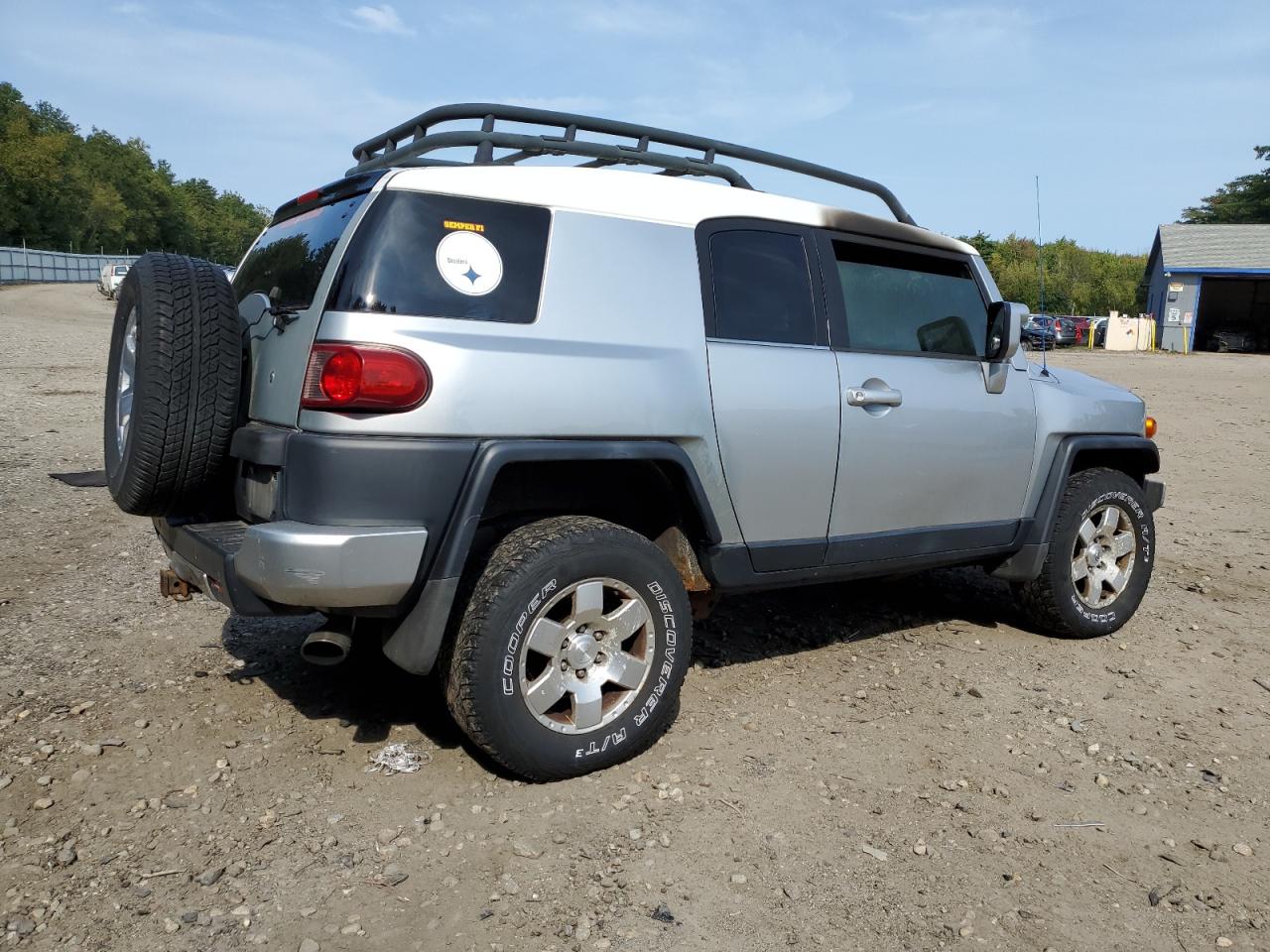 Photo 2 VIN: JTEBU11F770035680 - TOYOTA FJ CRUISER 