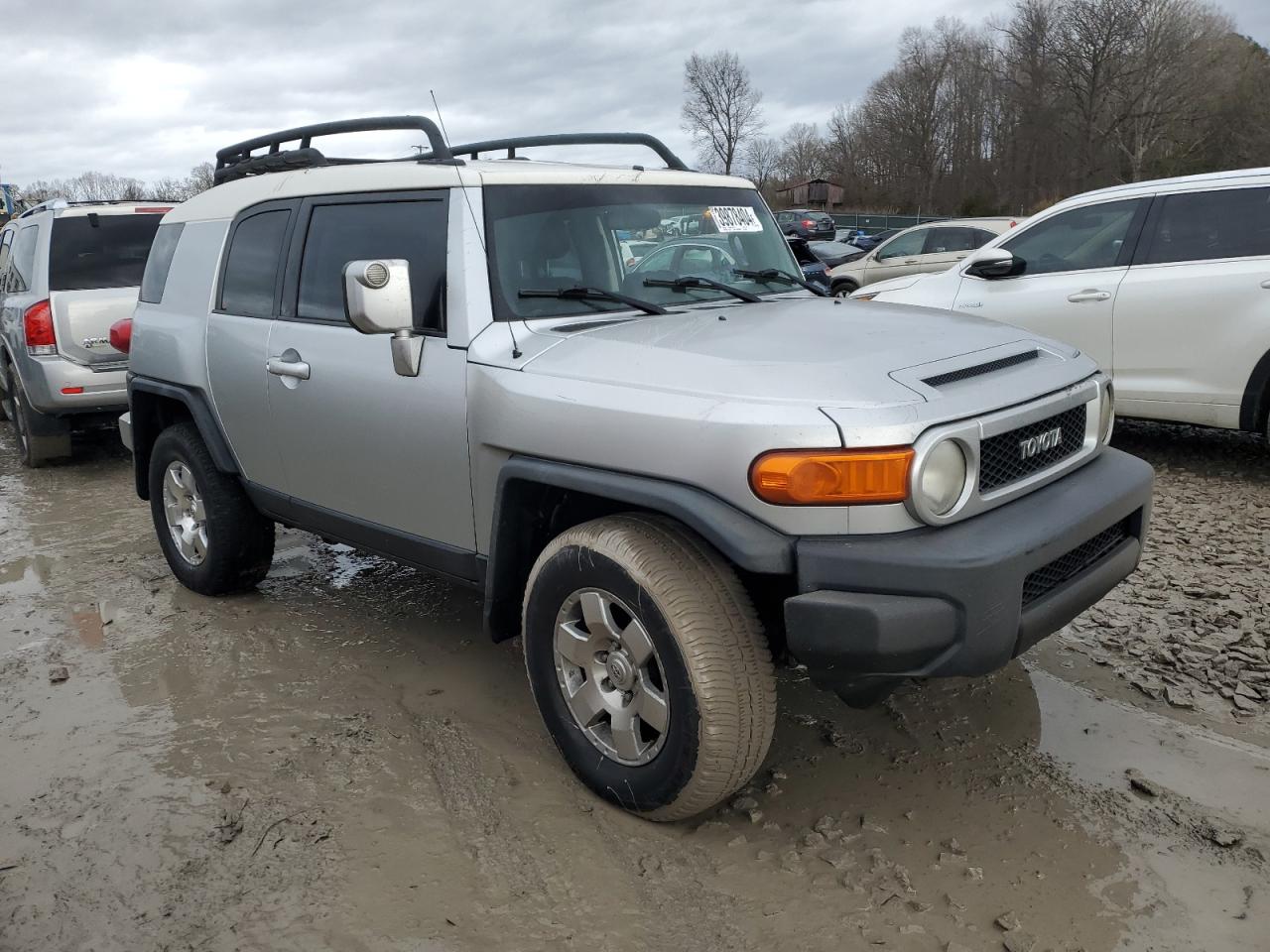 Photo 3 VIN: JTEBU11F770059476 - TOYOTA FJ CRUISER 