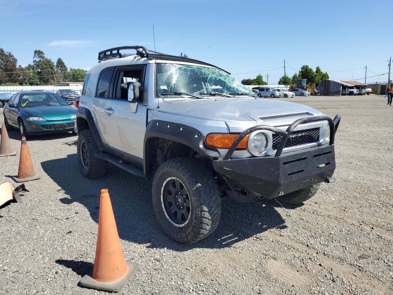 Photo 3 VIN: JTEBU11F770083762 - TOYOTA FJ CRUISER 