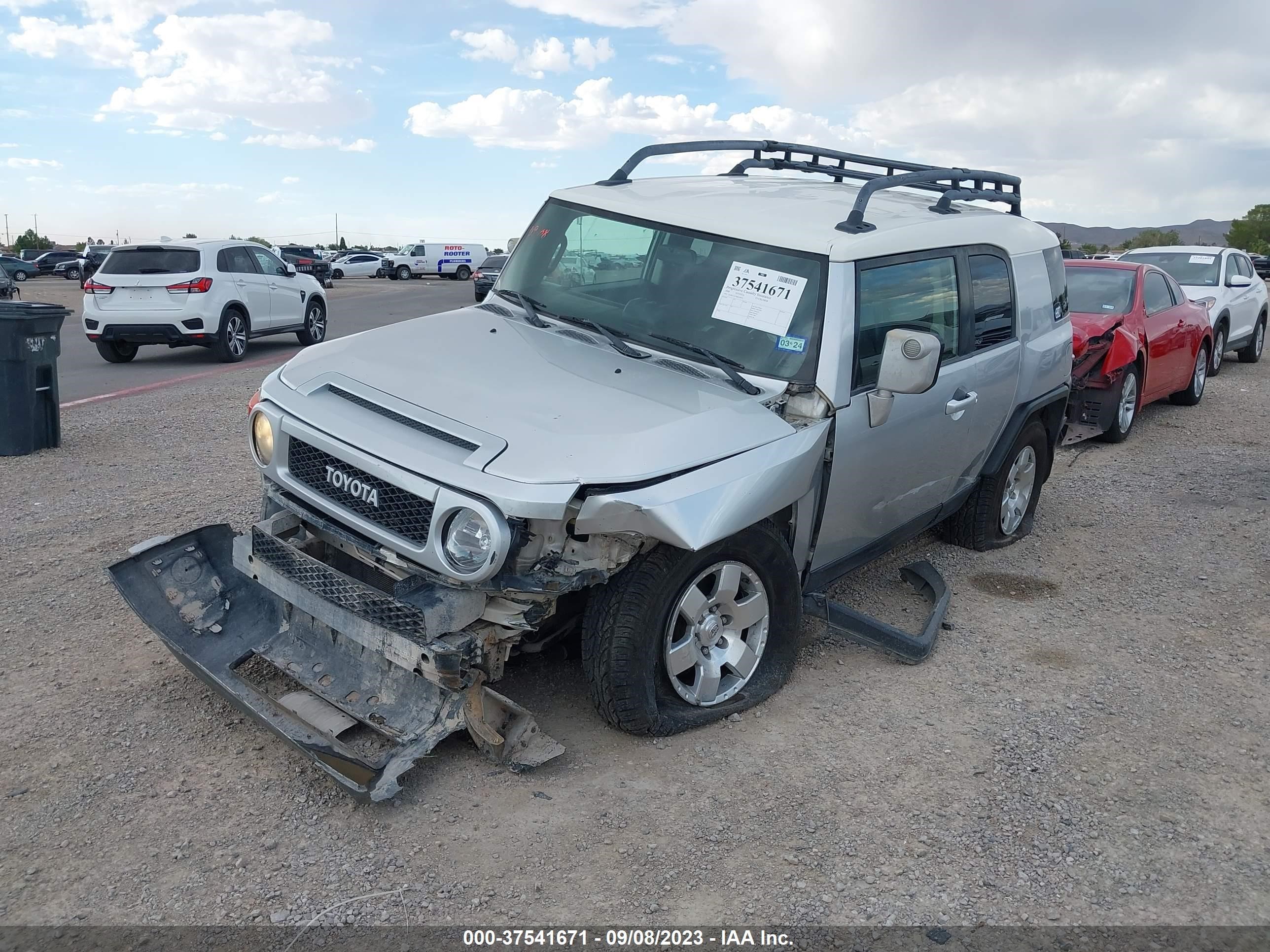 Photo 1 VIN: JTEBU11F78K029674 - TOYOTA FJ CRUISER 