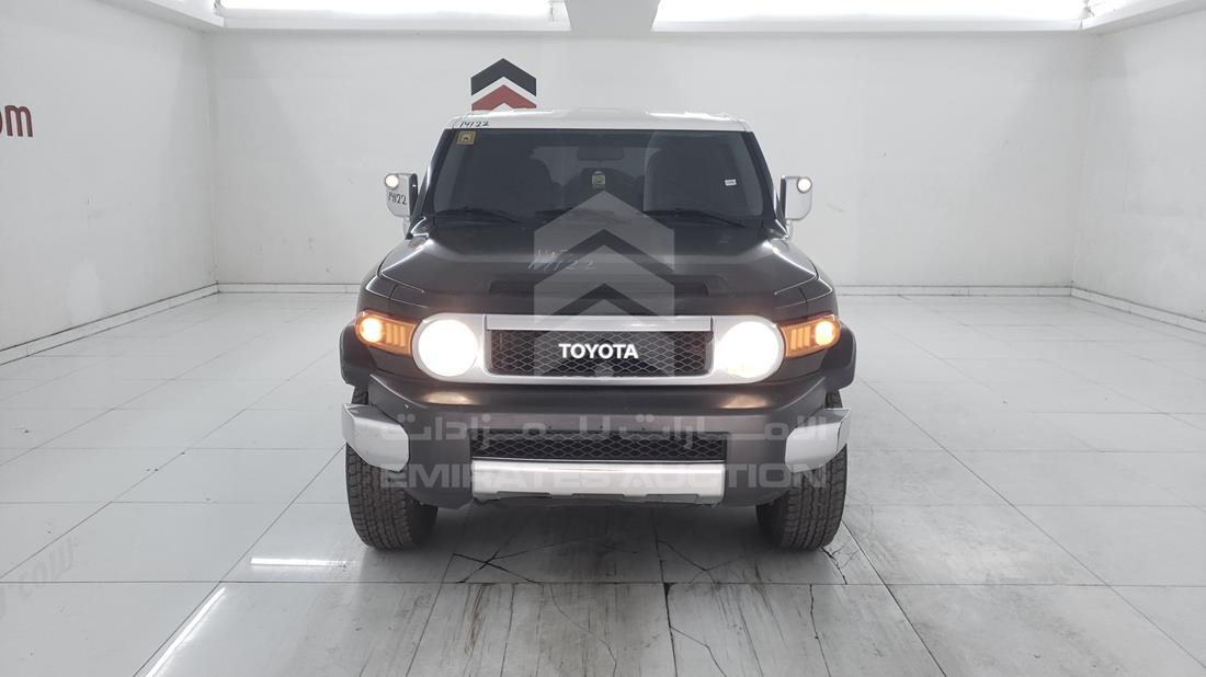 Photo 2 VIN: JTEBU11F7AK087189 - TOYOTA FJ 