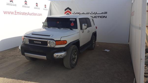 Photo 5 VIN: JTEBU11F7CK119819 - TOYOTA FJ CRUISER 