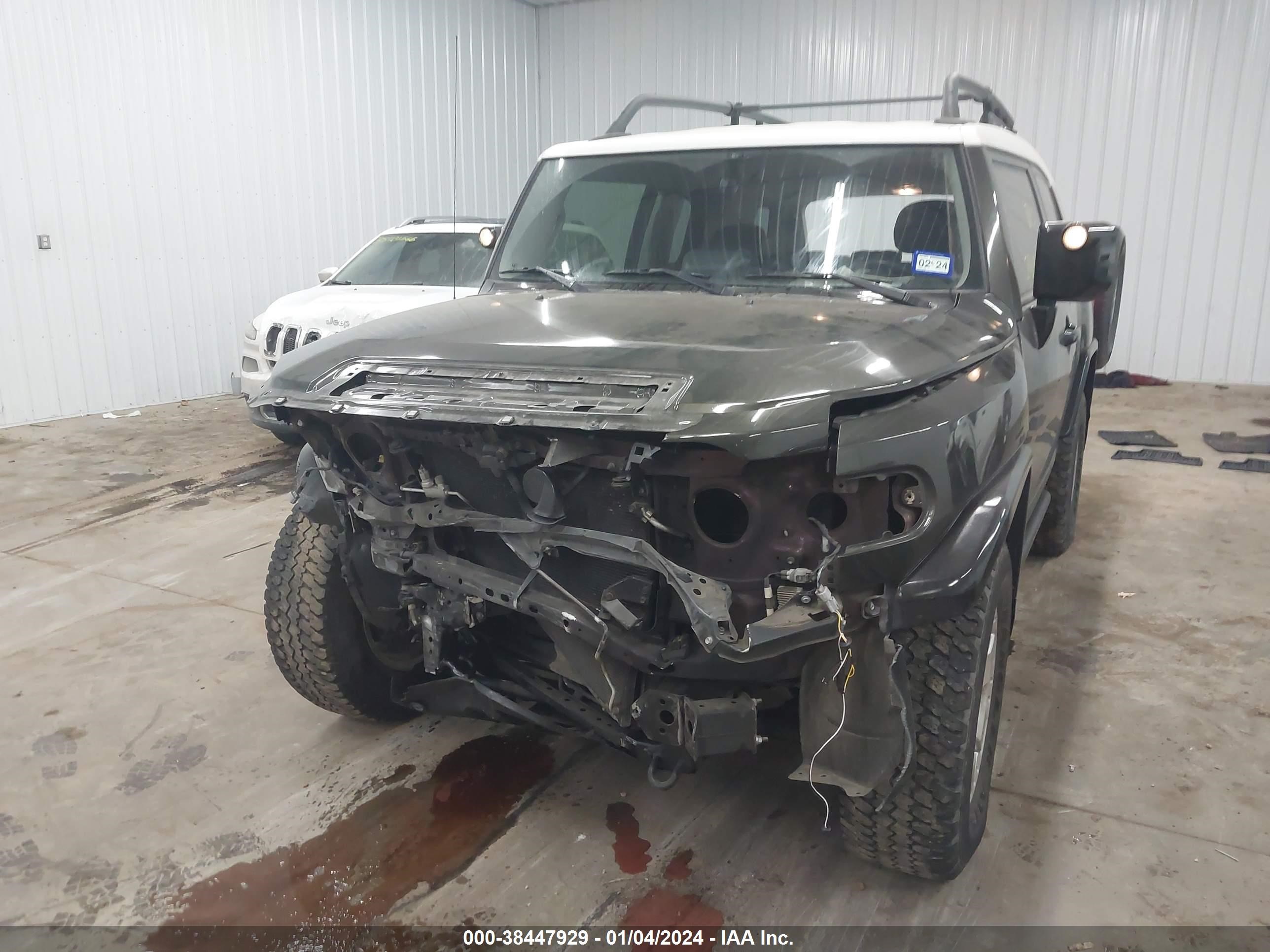 Photo 5 VIN: JTEBU11F870007676 - TOYOTA FJ CRUISER 