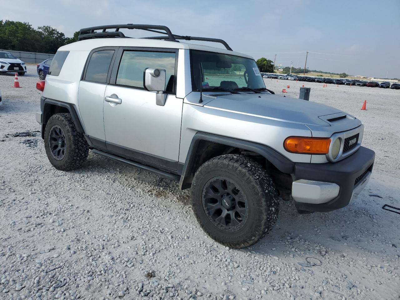 Photo 3 VIN: JTEBU11F870016040 - TOYOTA FJ CRUISER 