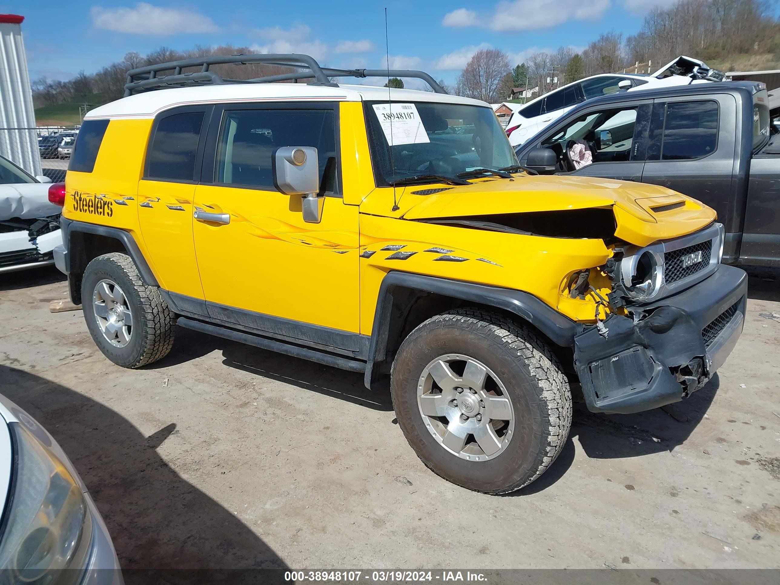 Photo 0 VIN: JTEBU11F870021352 - TOYOTA FJ CRUISER 