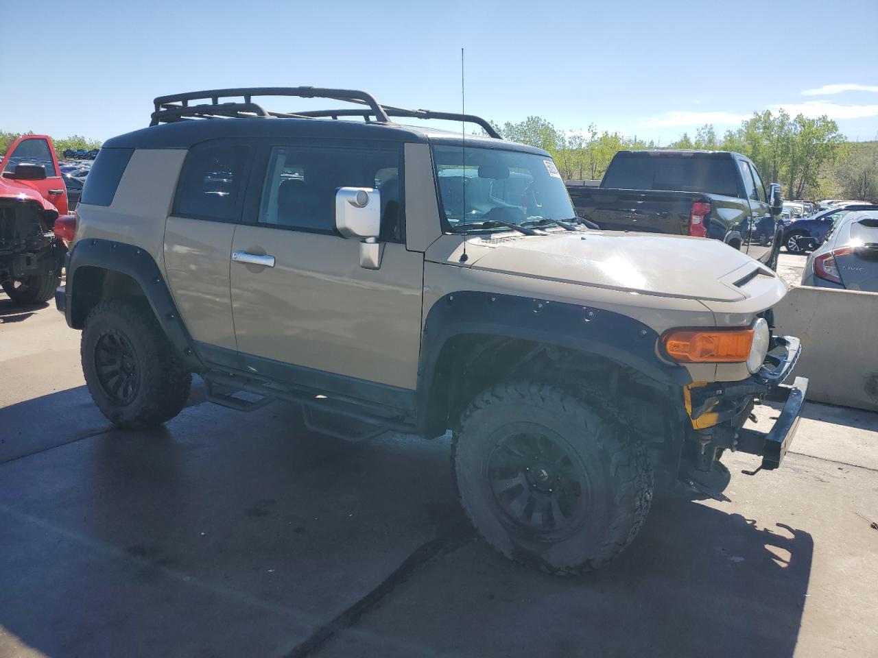 Photo 3 VIN: JTEBU11F870036272 - TOYOTA FJ CRUISER 