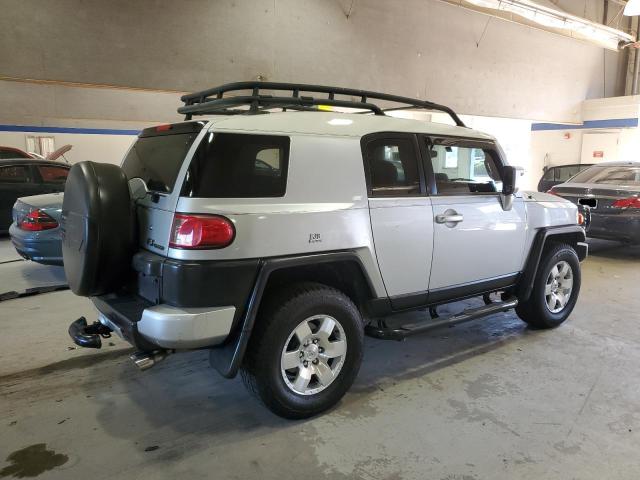 Photo 2 VIN: JTEBU11F870087206 - TOYOTA FJ CRUISER 