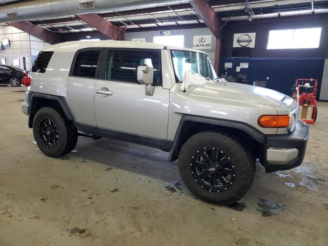 Photo 3 VIN: JTEBU11F870088369 - TOYOTA FJ CRUISER 