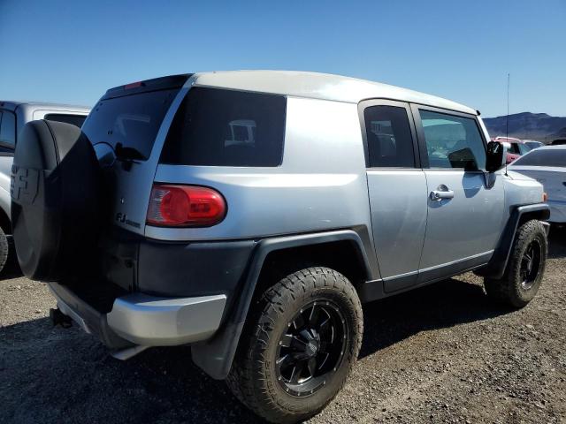 Photo 2 VIN: JTEBU11F870088369 - TOYOTA FJ CRUISER 