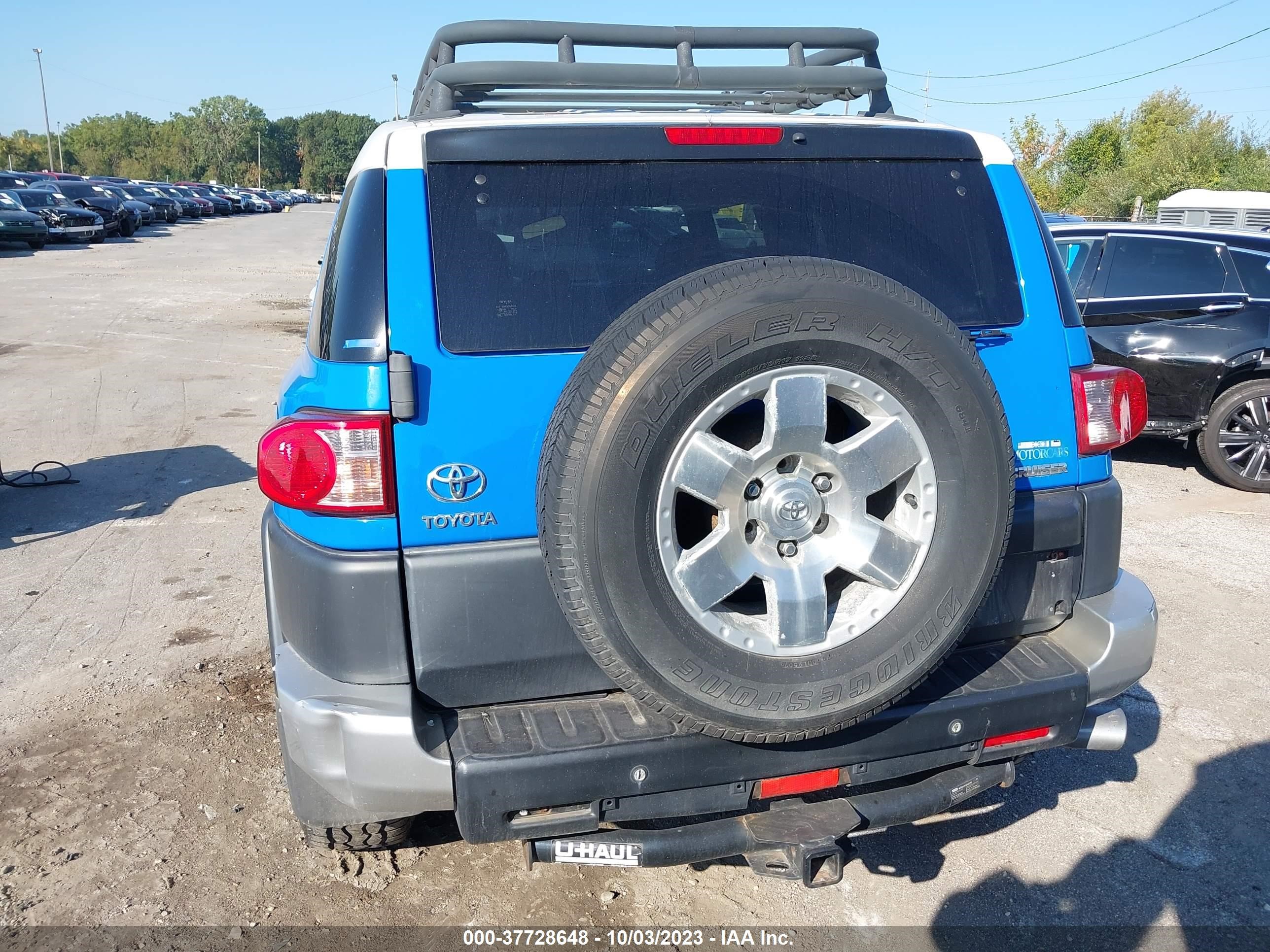 Photo 16 VIN: JTEBU11F870100309 - TOYOTA FJ CRUISER 