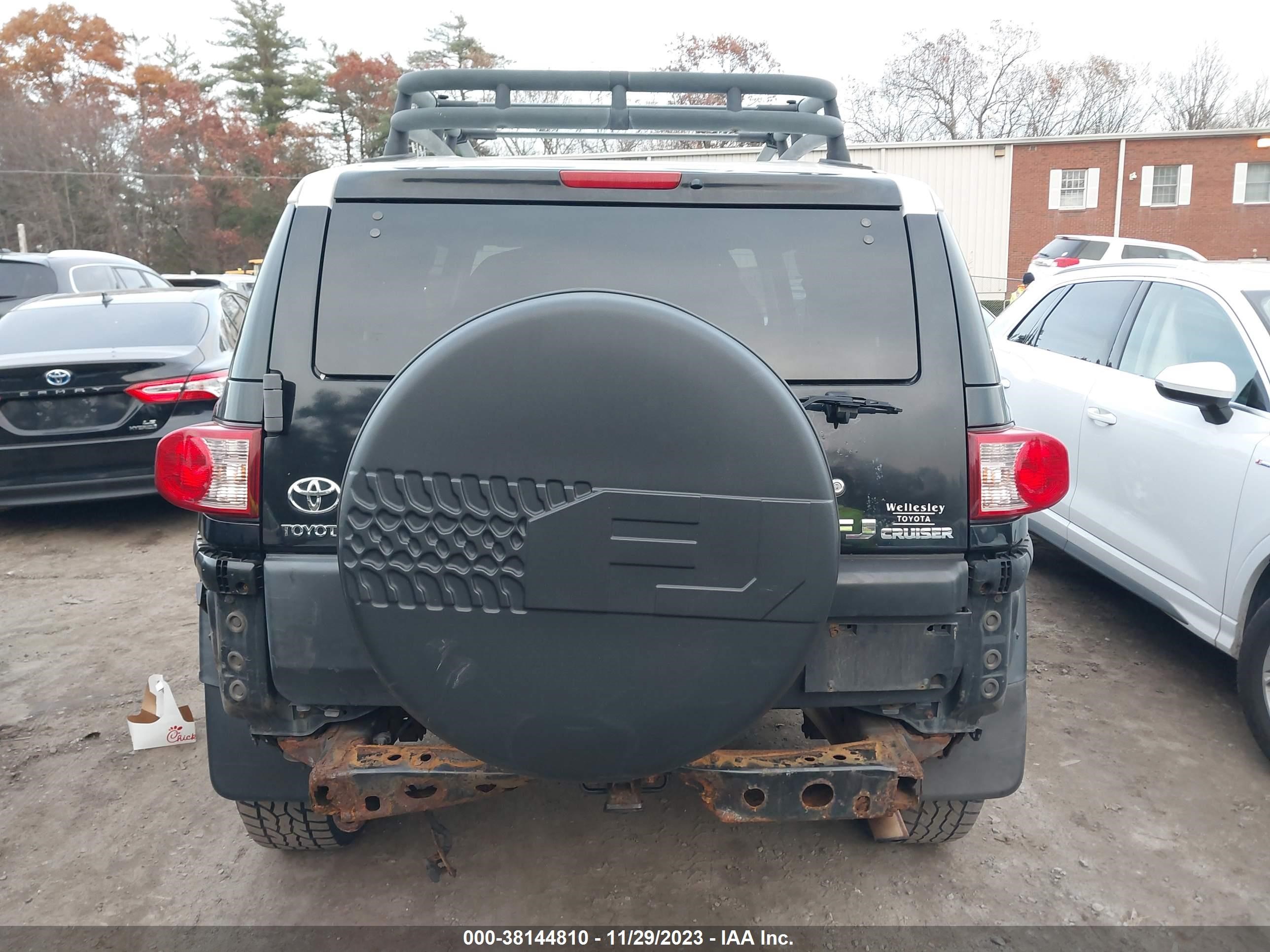 Photo 15 VIN: JTEBU11F970001868 - TOYOTA FJ CRUISER 