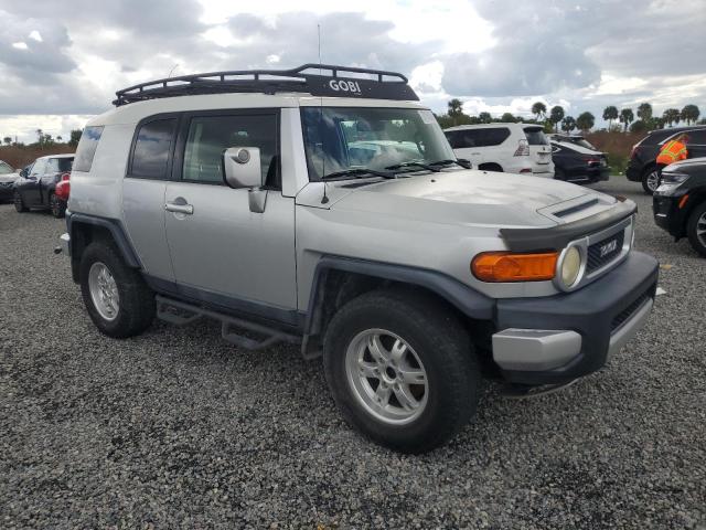 Photo 3 VIN: JTEBU11F970010053 - TOYOTA FJ CRUISER 