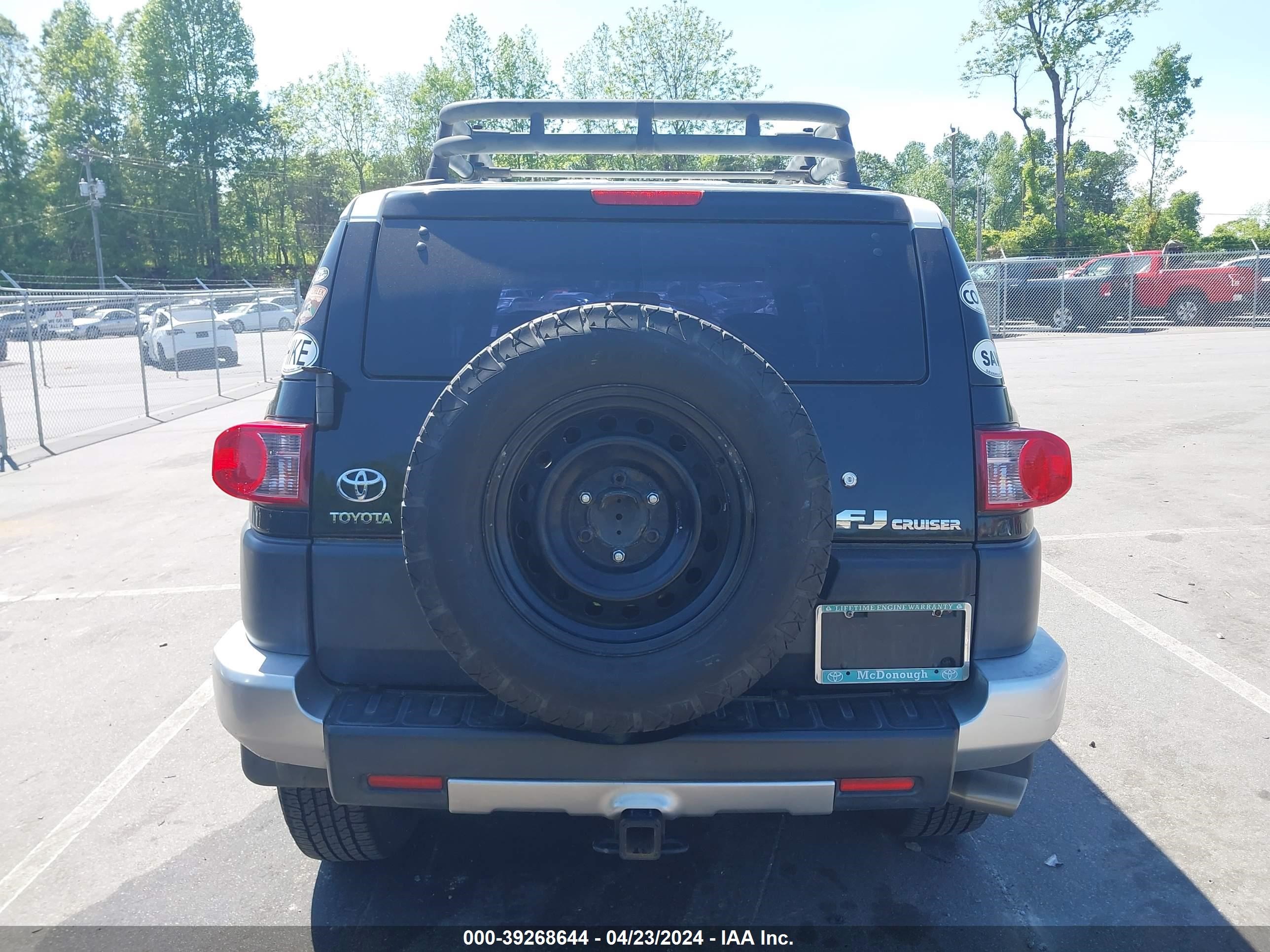 Photo 15 VIN: JTEBU11F970013387 - TOYOTA FJ CRUISER 