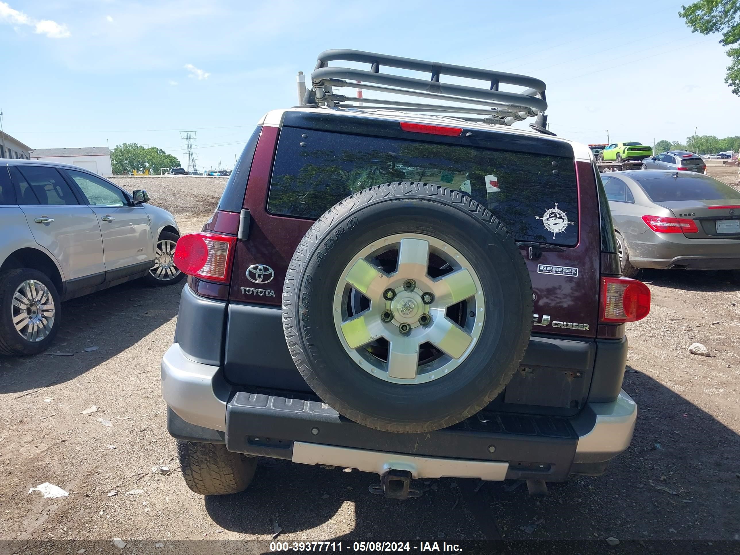 Photo 15 VIN: JTEBU11F970061116 - TOYOTA FJ CRUISER 