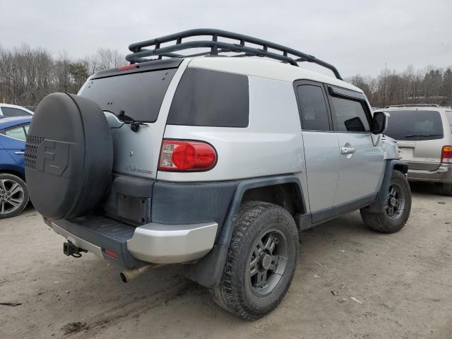 Photo 2 VIN: JTEBU11F970064999 - TOYOTA FJ CRUISER 