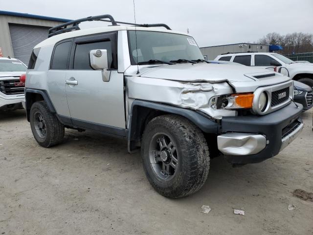 Photo 3 VIN: JTEBU11F970064999 - TOYOTA FJ CRUISER 