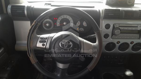 Photo 13 VIN: JTEBU11F99K066369 - TOYOTA FJ CRUISER 