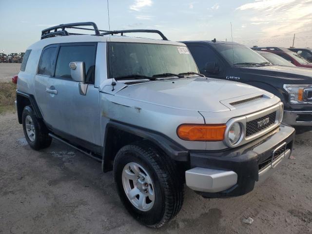 Photo 3 VIN: JTEBU11FX70013432 - TOYOTA FJ CRUISER 