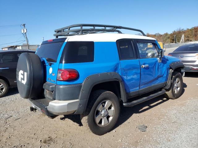 Photo 2 VIN: JTEBU11FX70022521 - TOYOTA FJ CRUISER 