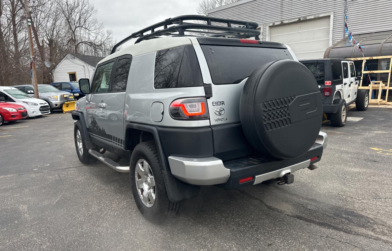 Photo 2 VIN: JTEBU11FX70088695 - TOYOTA FJ CRUISER 