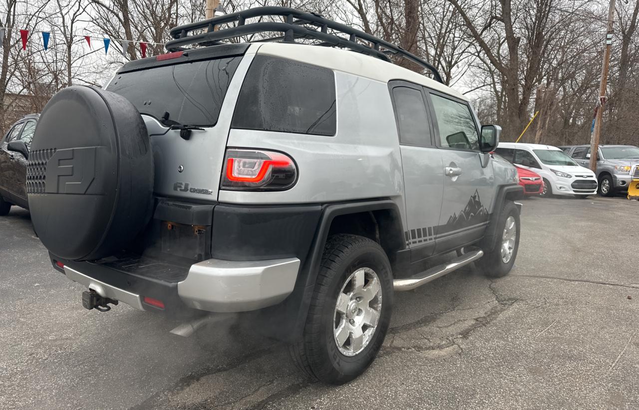 Photo 3 VIN: JTEBU11FX70088695 - TOYOTA FJ CRUISER 