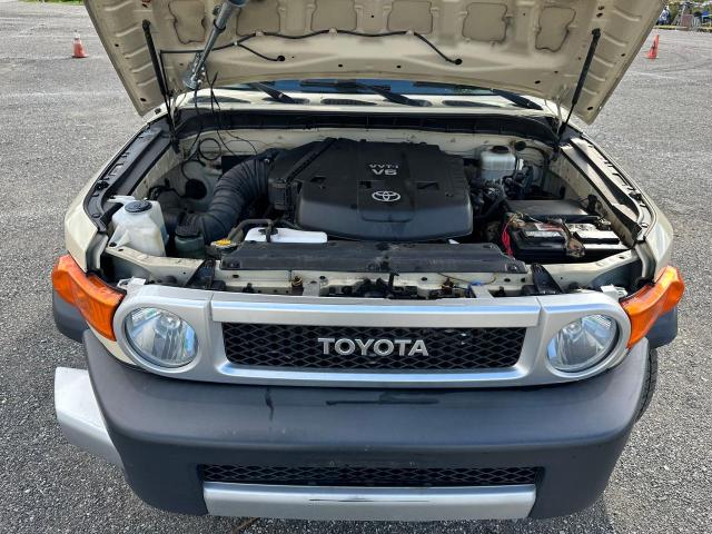 Photo 6 VIN: JTEBU11FX8K056075 - TOYOTA FJ CRUISER 