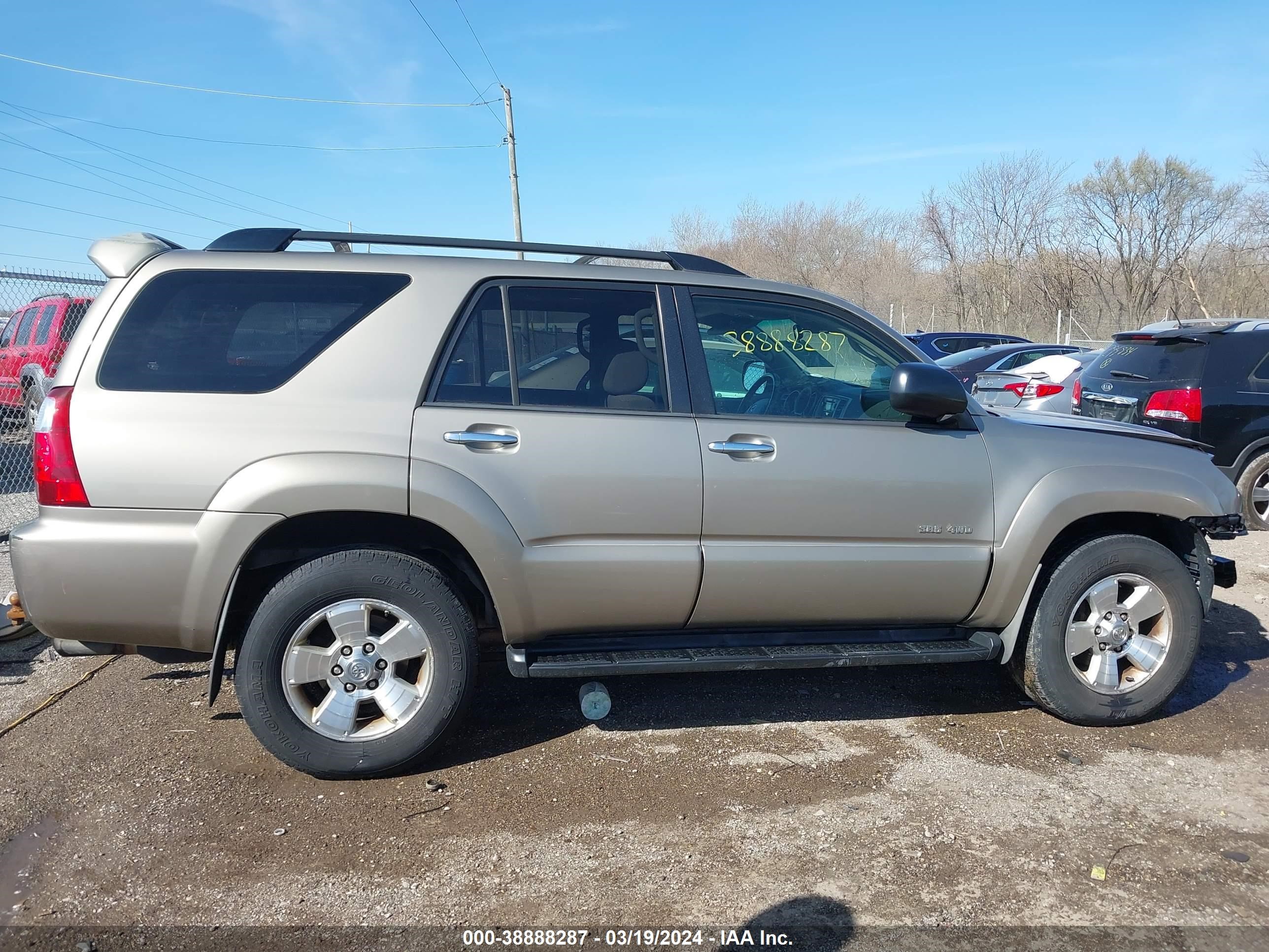 Photo 13 VIN: JTEBU14R070115487 - TOYOTA 4RUNNER 