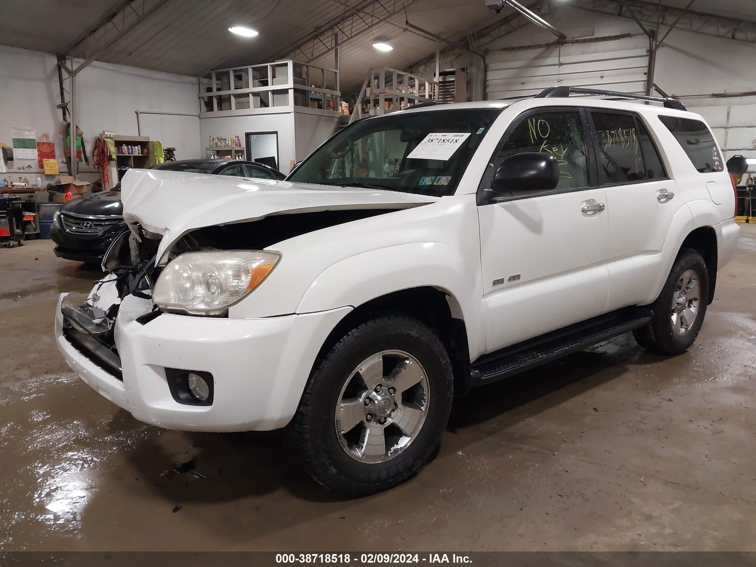 Photo 1 VIN: JTEBU14R160096365 - TOYOTA 4RUNNER 