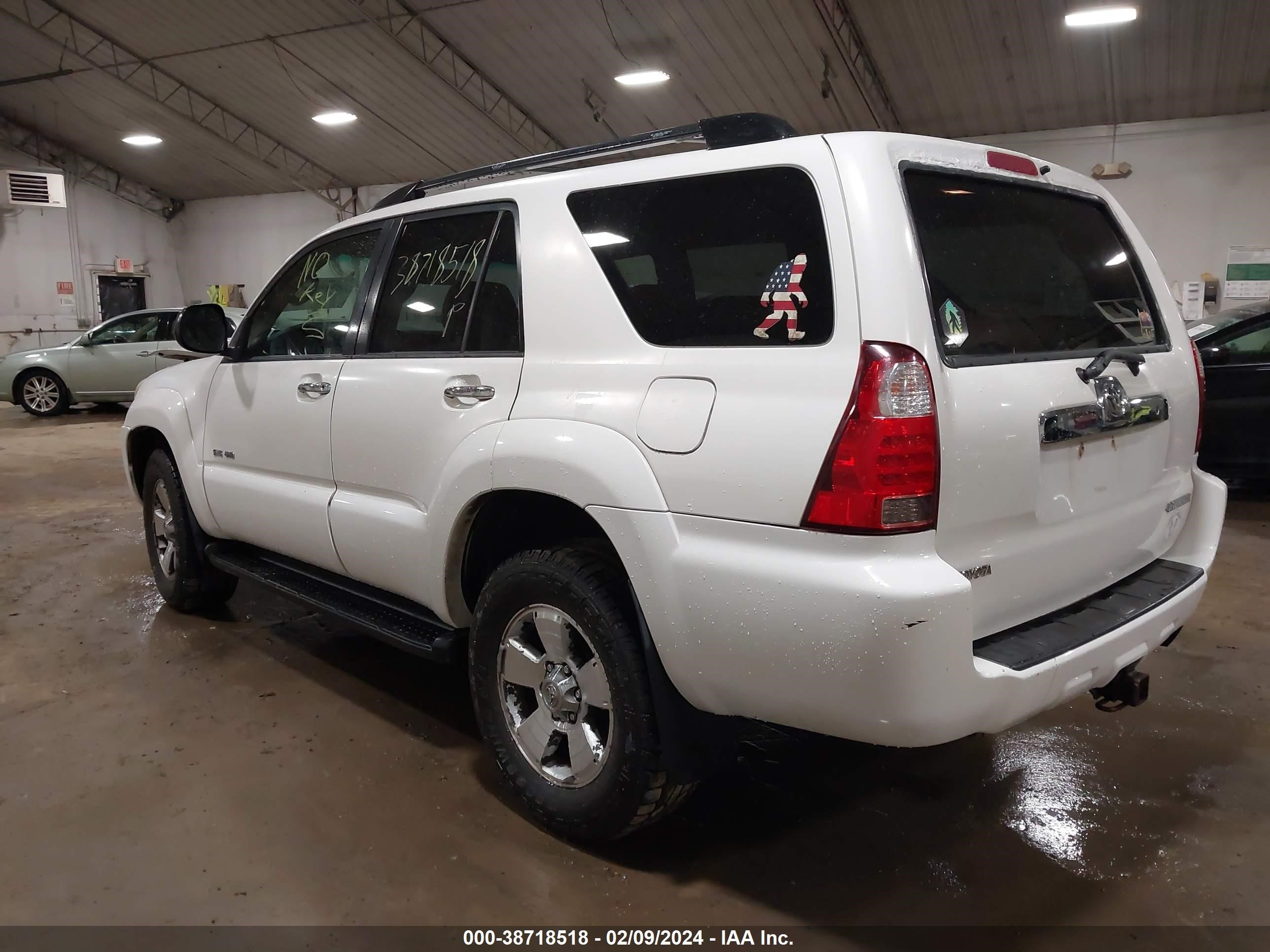 Photo 2 VIN: JTEBU14R160096365 - TOYOTA 4RUNNER 