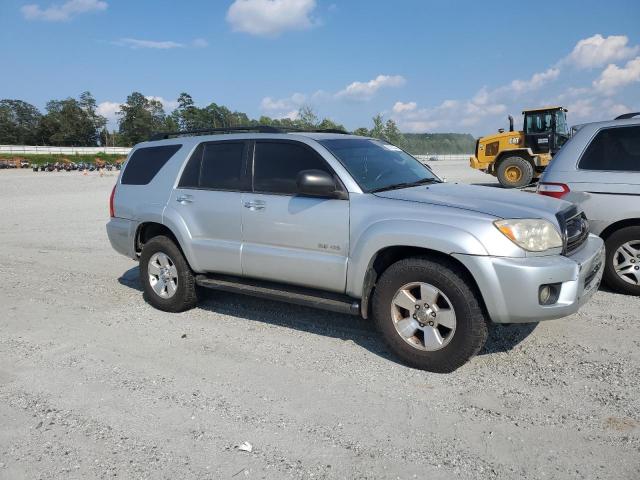 Photo 3 VIN: JTEBU14R18K010687 - TOYOTA 4RUNNER SR 