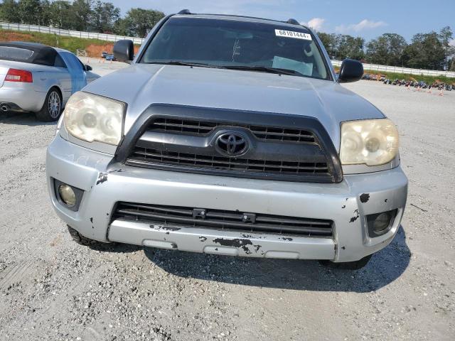 Photo 4 VIN: JTEBU14R18K010687 - TOYOTA 4RUNNER SR 